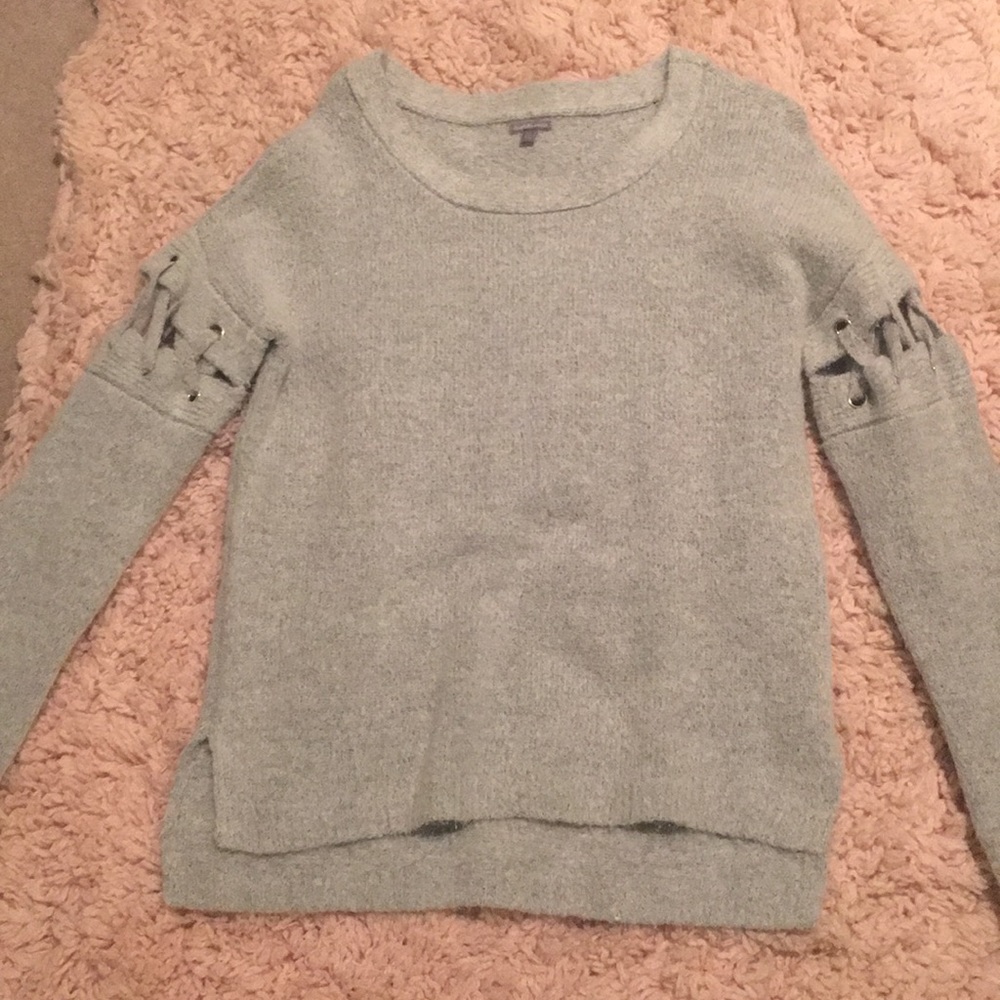 Grey tied sweater